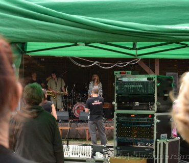 Koncert skupiny EMMA na Kozojedským Mikrotriatlonu