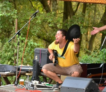 Koncert skupiny EMMA na Kozojedským Mikrotriatlonu