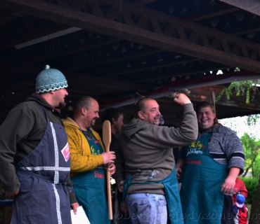 Kotlíkový guláš 2014